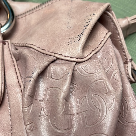 Used Pale rose GUESS purse with rhinestone G, four pockets inside, embossed, - Picture 3 of 14